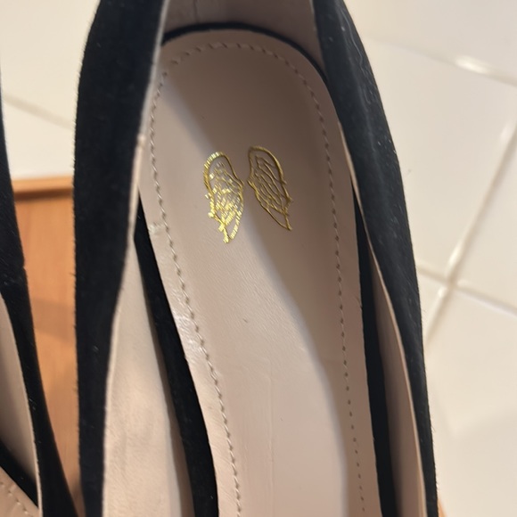 Woman’s black new suede shoes - Picture 5 of 7